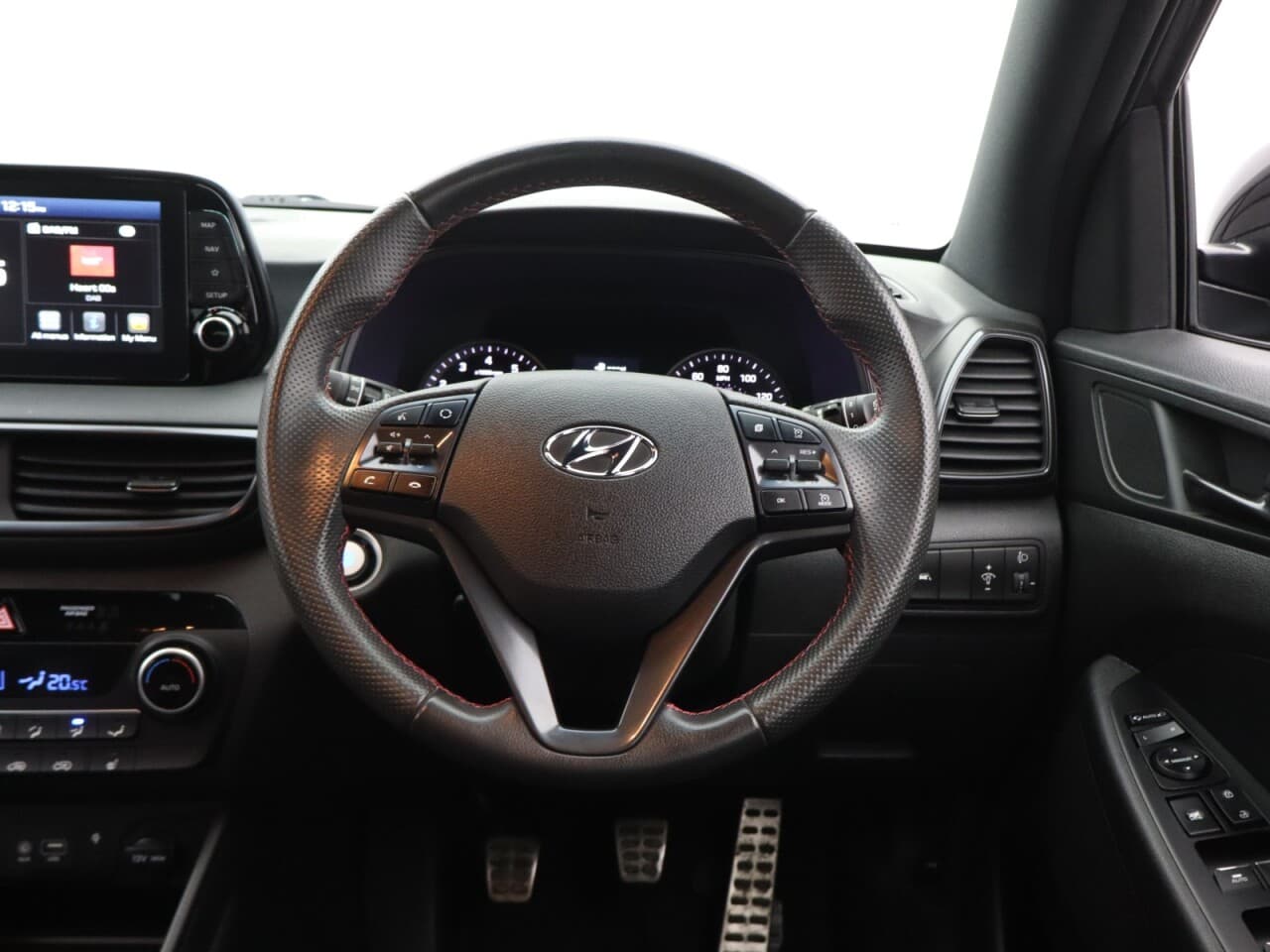 Hyundai Tucson 1.6 T-GDi N Line — image 16