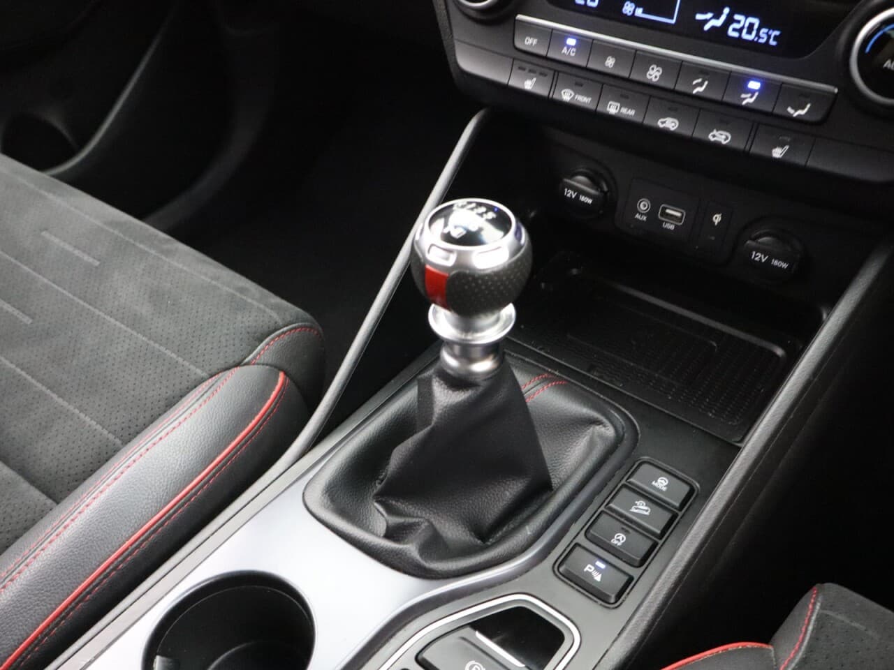 Hyundai Tucson 1.6 T-GDi N Line — image 23
