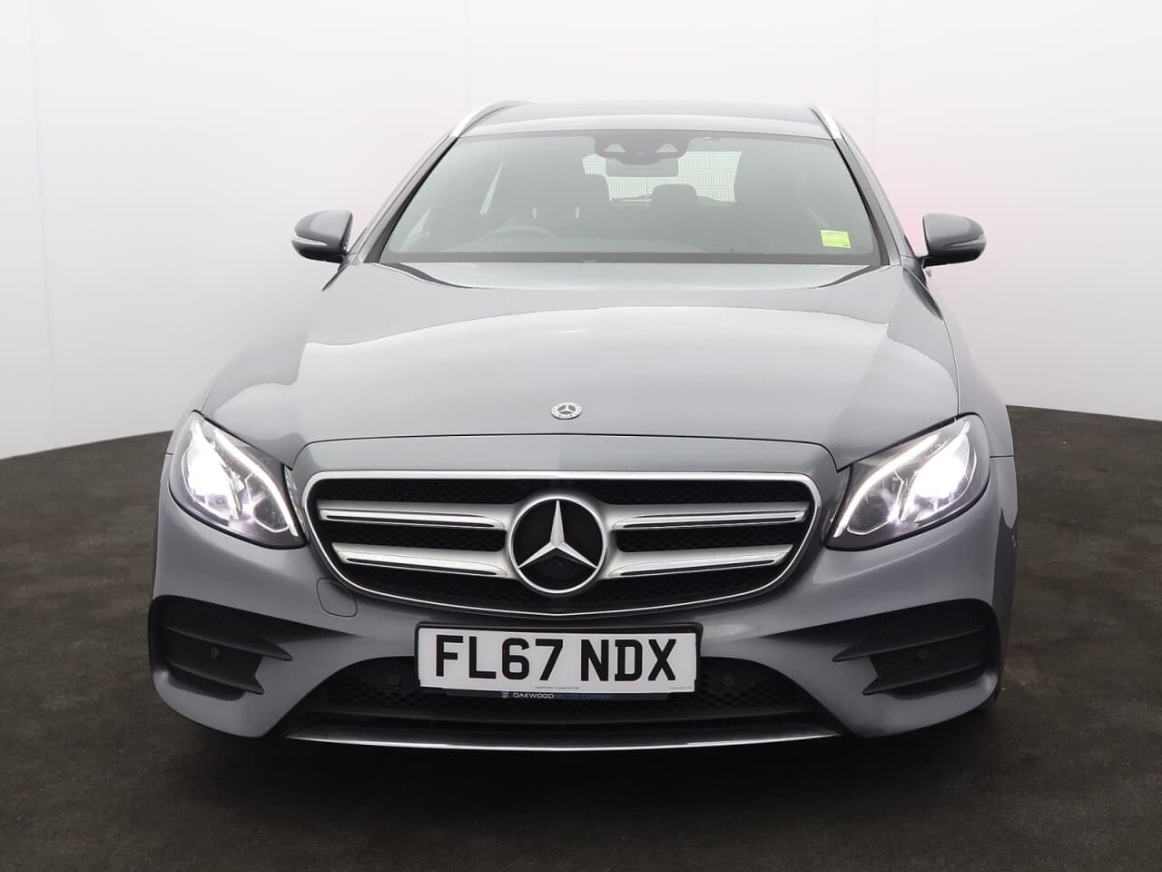 Mercedes-Benz E Class 2.0 E200d AMG Line — image 4