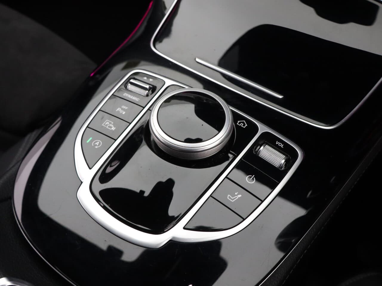 Mercedes-Benz E Class 2.0 E200d AMG Line — image 26