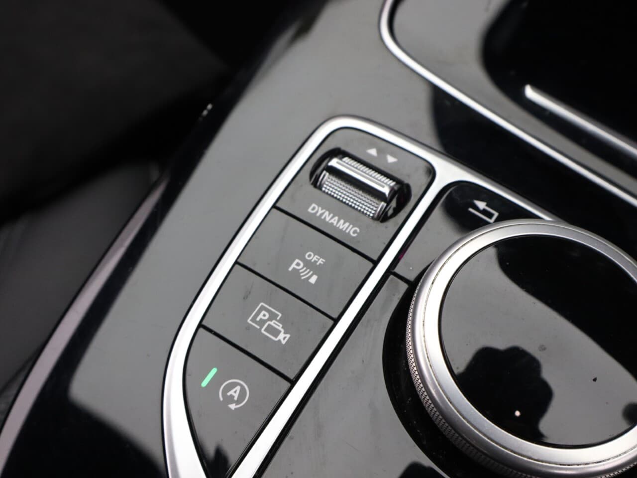 Mercedes-Benz E Class 2.0 E200d AMG Line — image 27