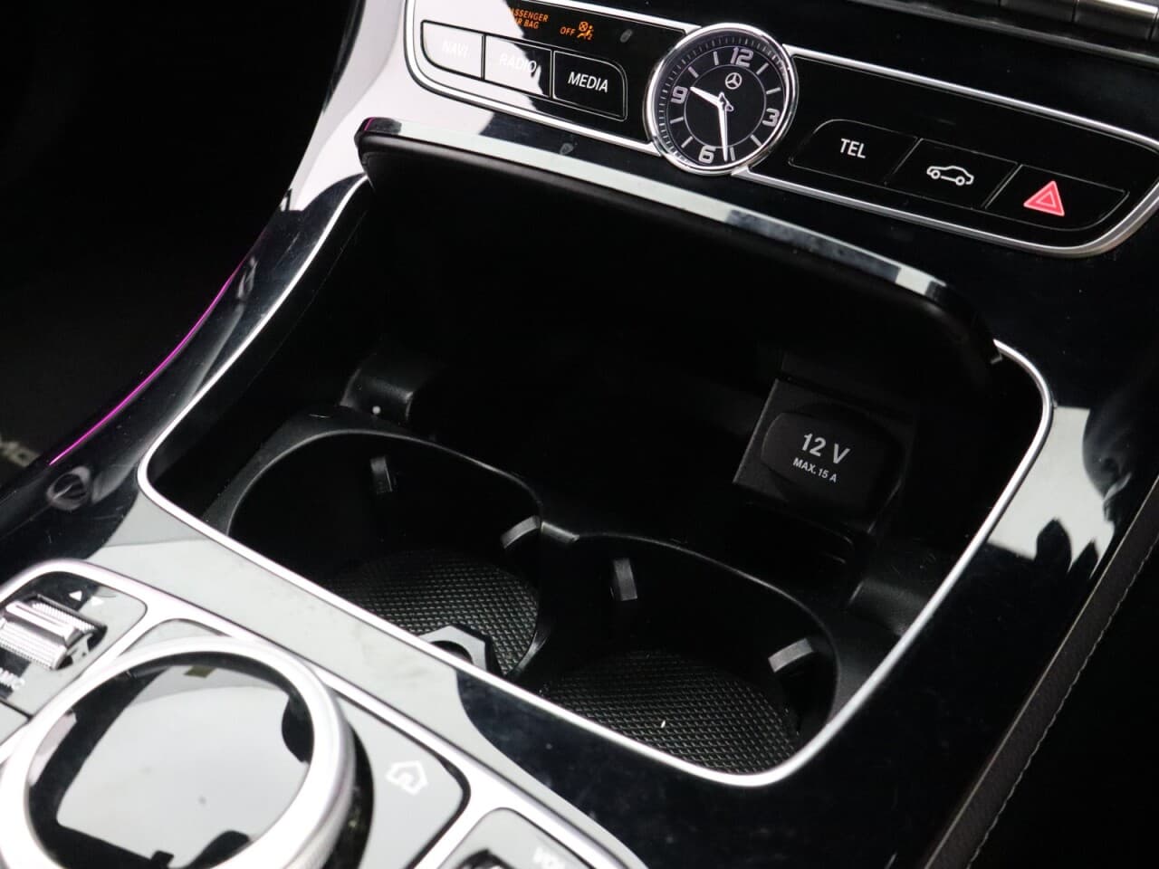 Mercedes-Benz E Class 2.0 E200d AMG Line — image 29