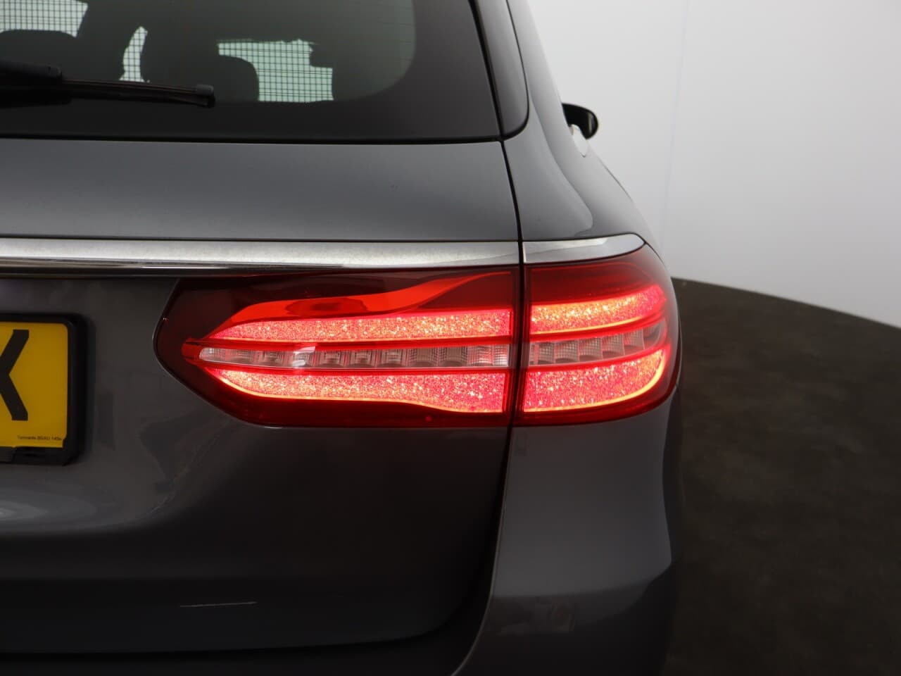 Mercedes-Benz E Class 2.0 E200d AMG Line — image 57