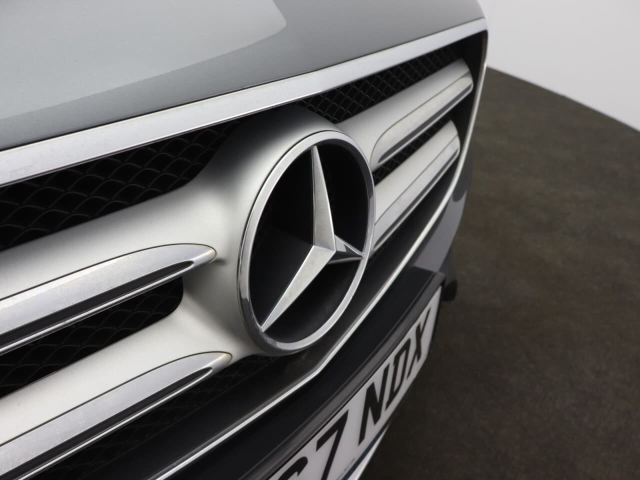 Mercedes-Benz E Class 2.0 E200d AMG Line — image 61