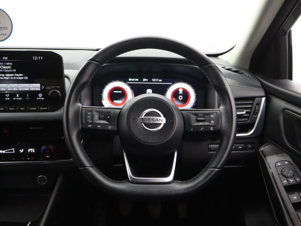 Nissan Qashqai 1.3 DIG-T MHEV N-Connecta — image 16