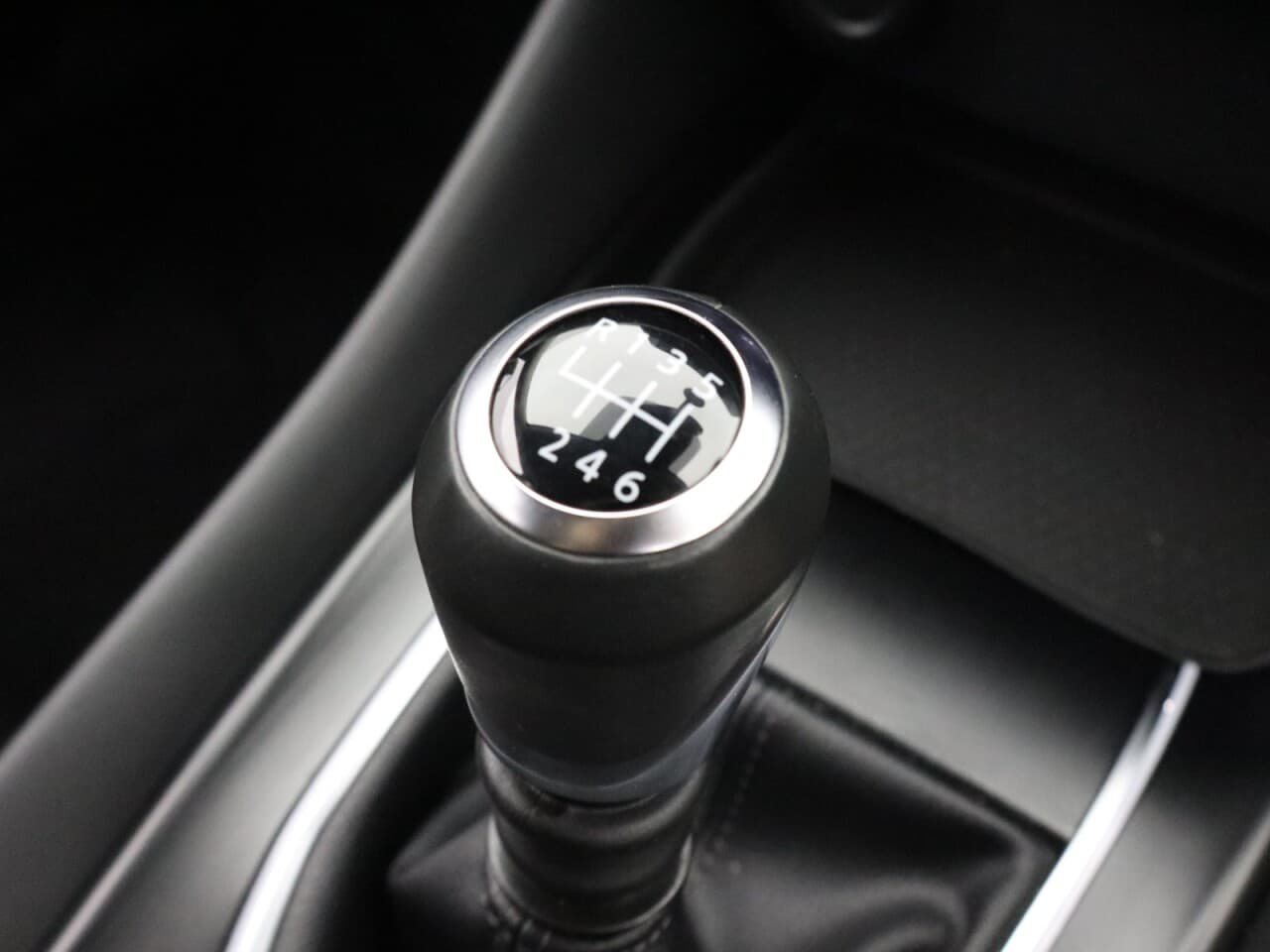 Nissan Qashqai 1.3 DIG-T MHEV N-Connecta — image 24