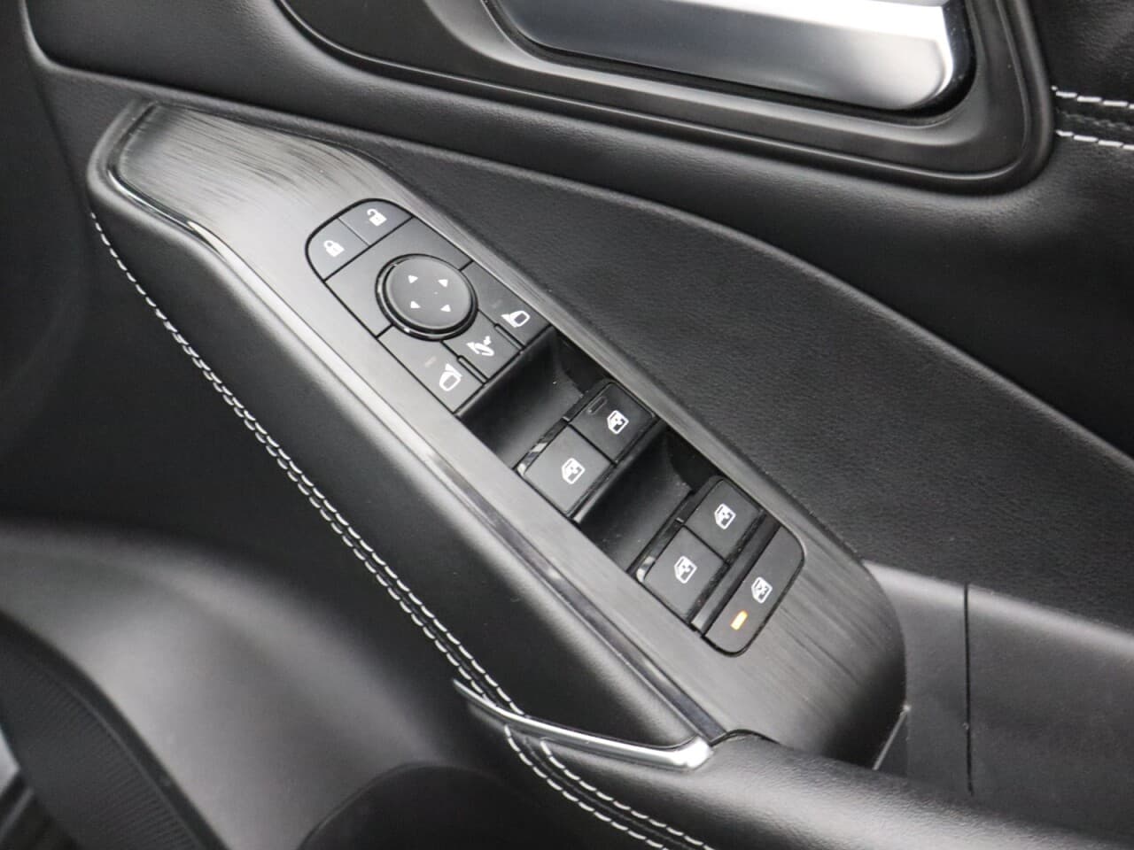 Nissan Qashqai 1.3 DIG-T MHEV N-Connecta — image 44