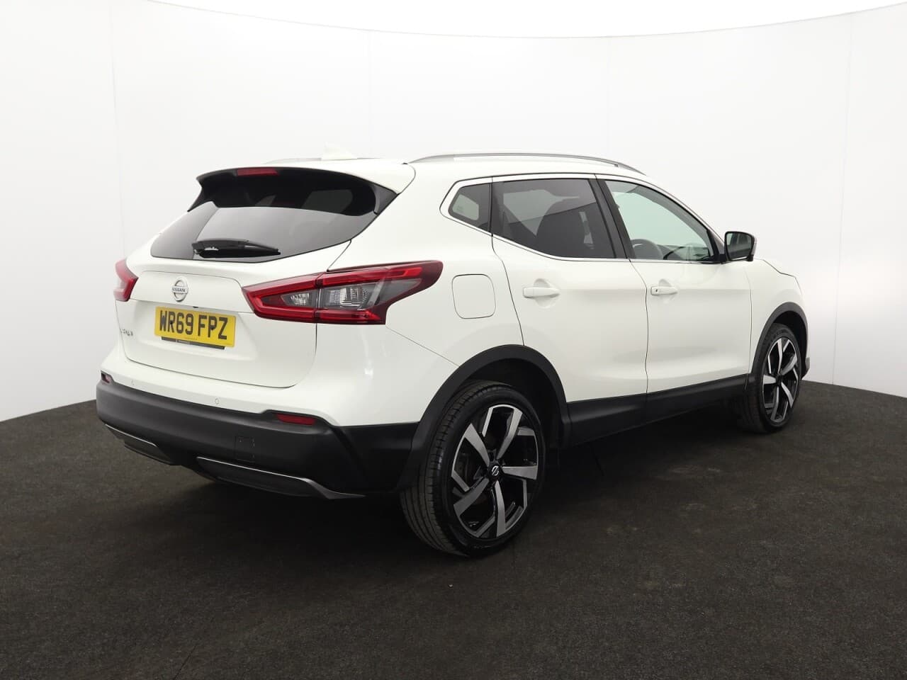 Nissan Qashqai 1.3 DIG-T Tekna+ — image 10
