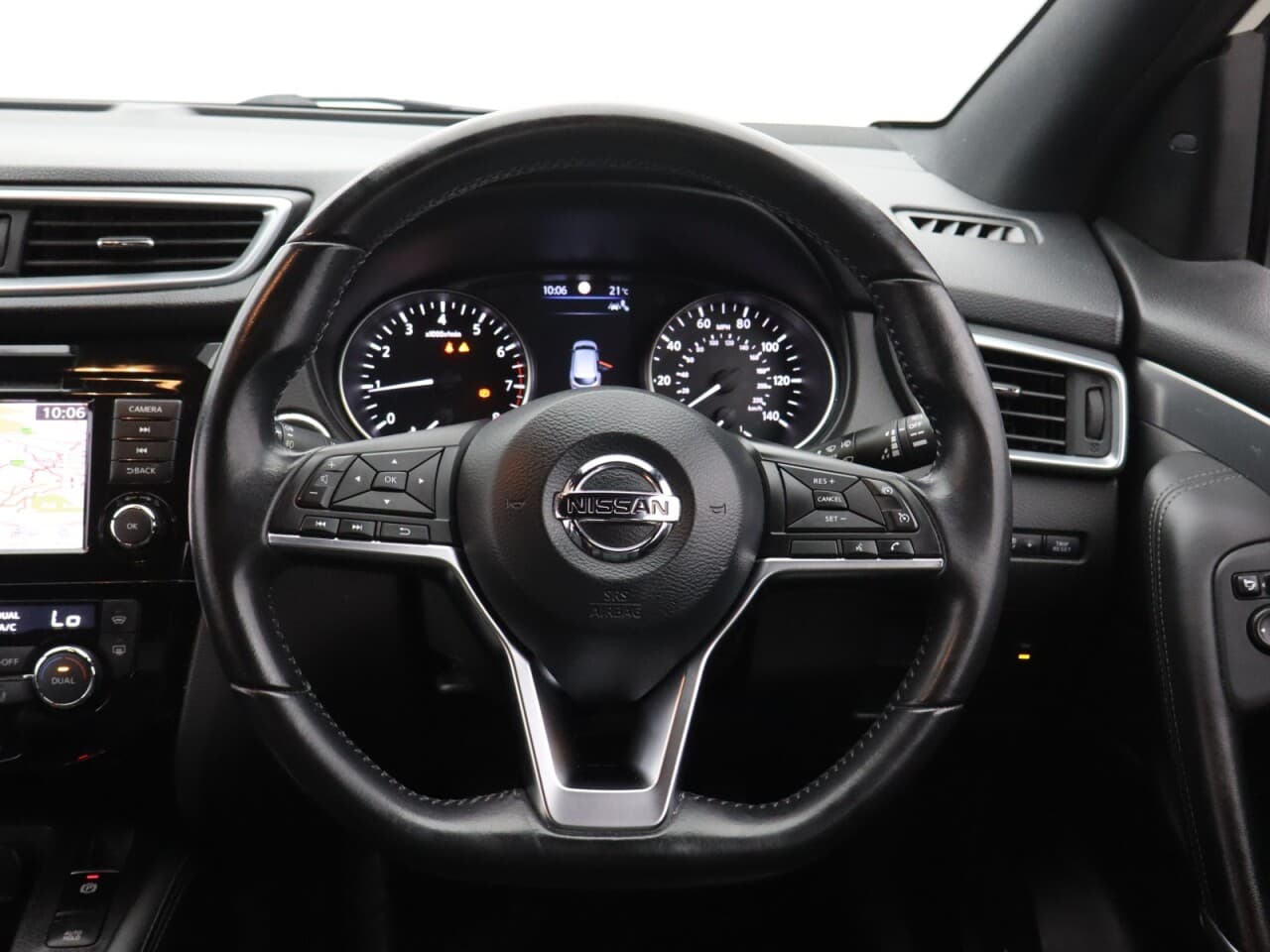Nissan Qashqai 1.3 DIG-T Tekna+ — image 16