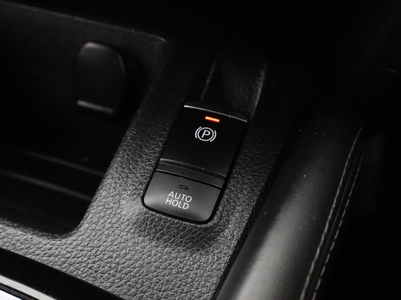 Nissan Qashqai 1.3 DIG-T Tekna+ — image 28