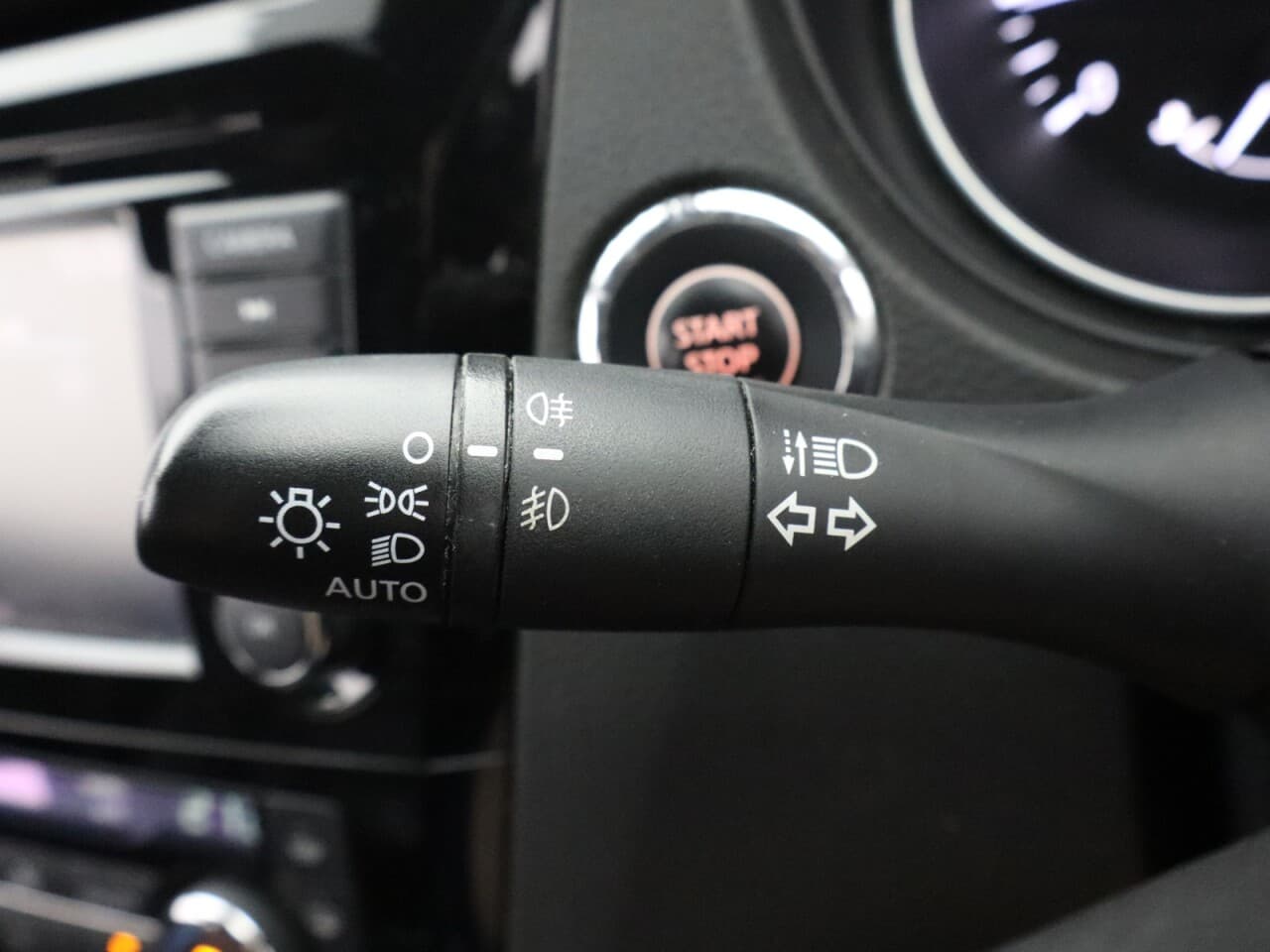 Nissan Qashqai 1.3 DIG-T Tekna+ — image 36