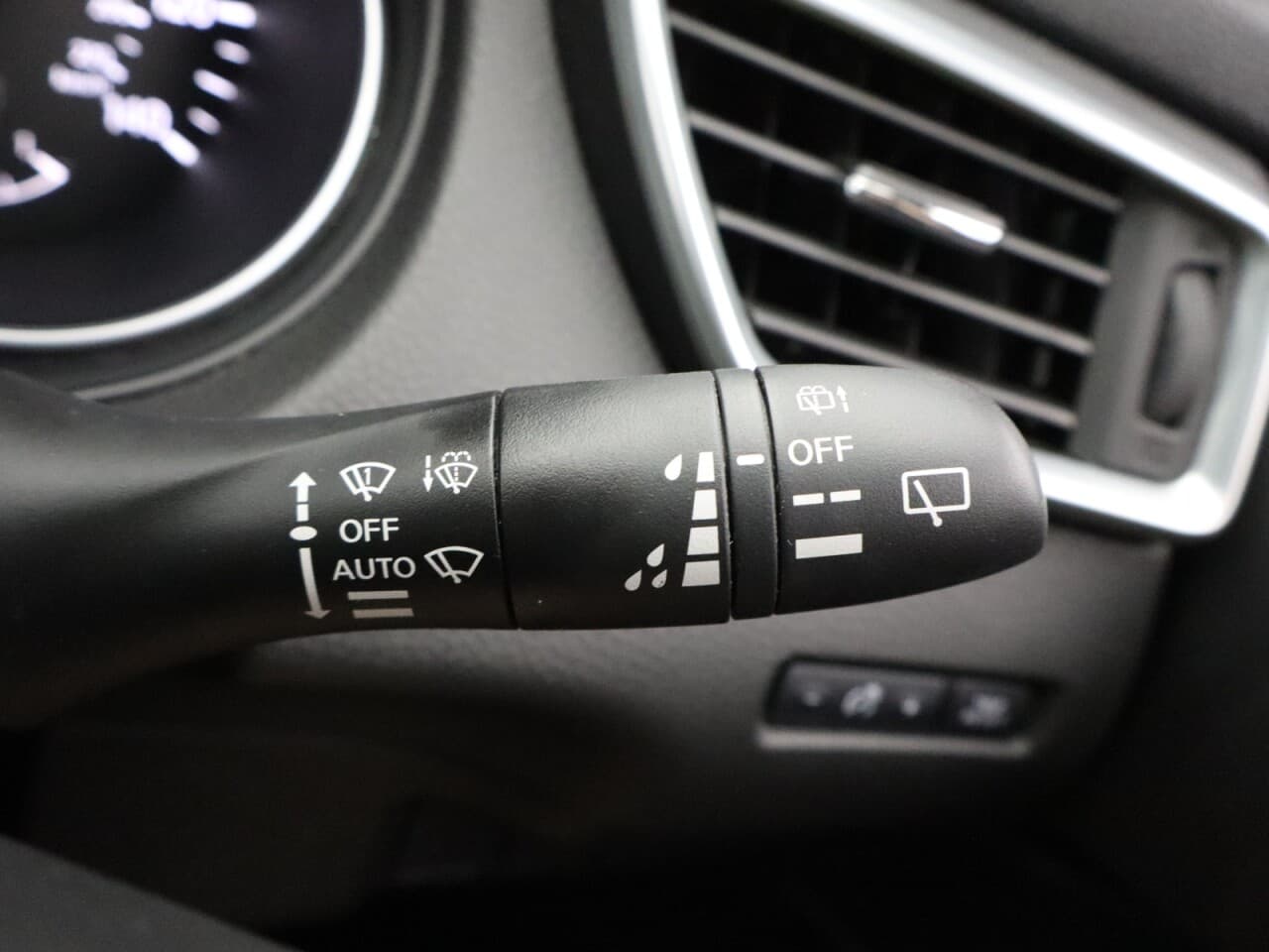 Nissan Qashqai 1.3 DIG-T Tekna+ — image 37