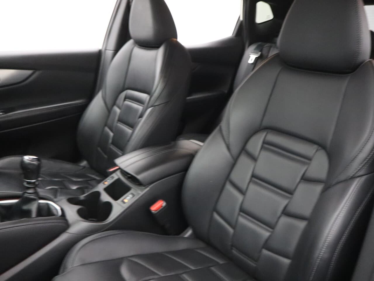 Nissan Qashqai 1.3 DIG-T Tekna+ — image 39