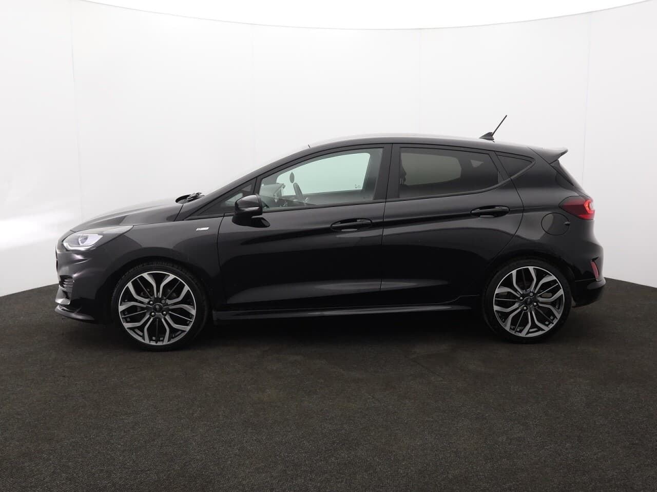 Ford Fiesta 1.0T EcoBoost ST-Line X — image 6