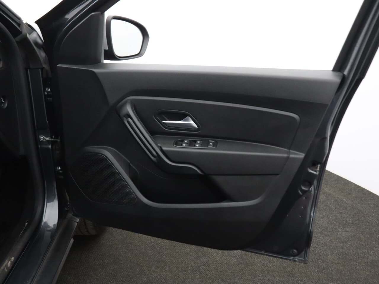 Dacia Duster 1.0 TCe Comfort — image 42