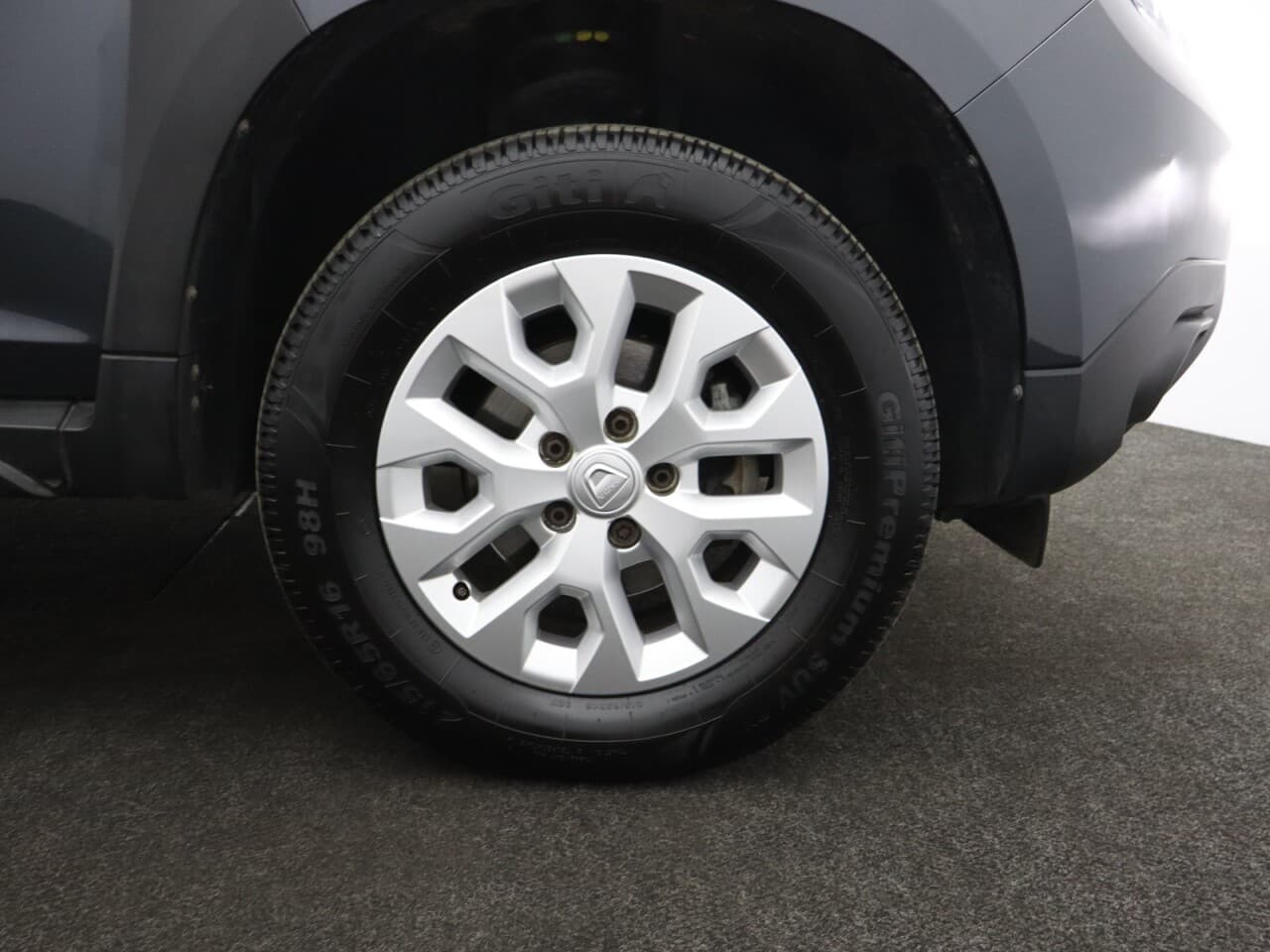 Dacia Duster 1.0 TCe Comfort — image 45