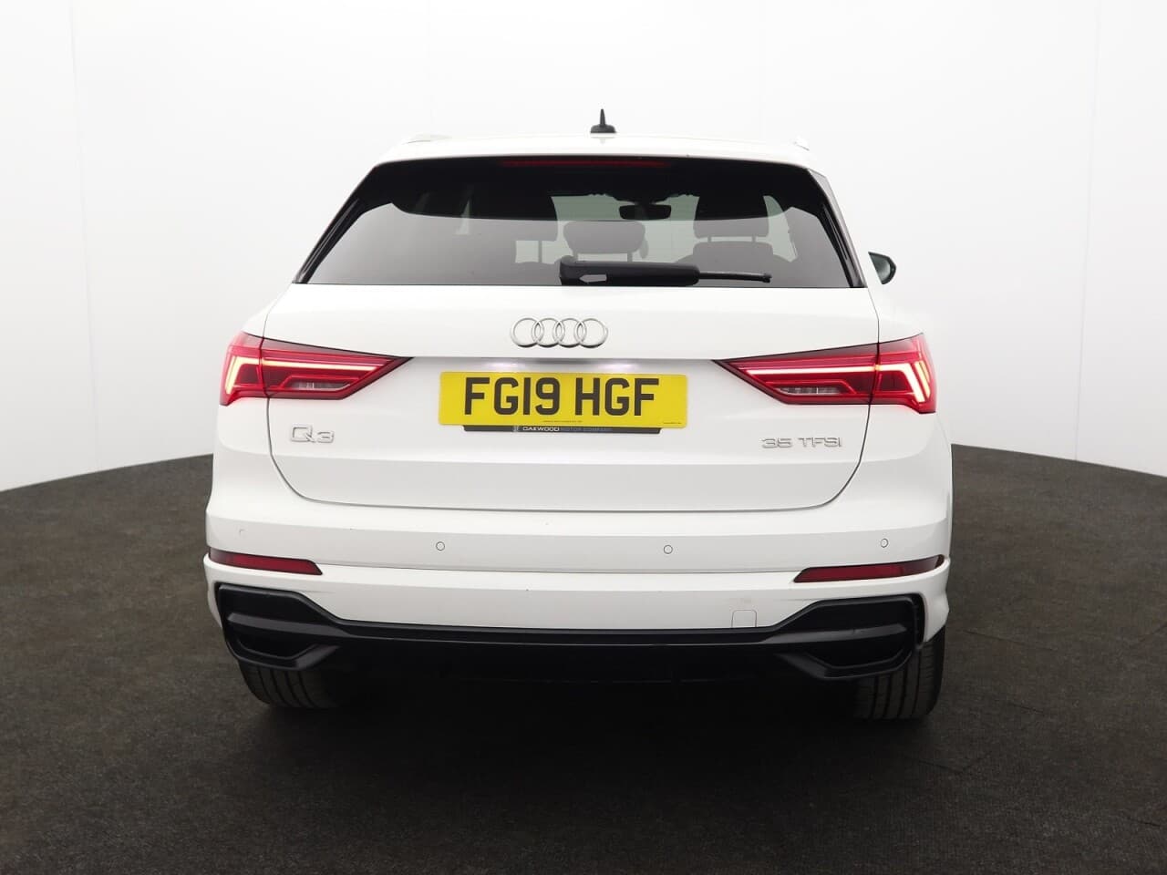 Audi Q3 1.5 TFSI CoD 35 S line — image 9