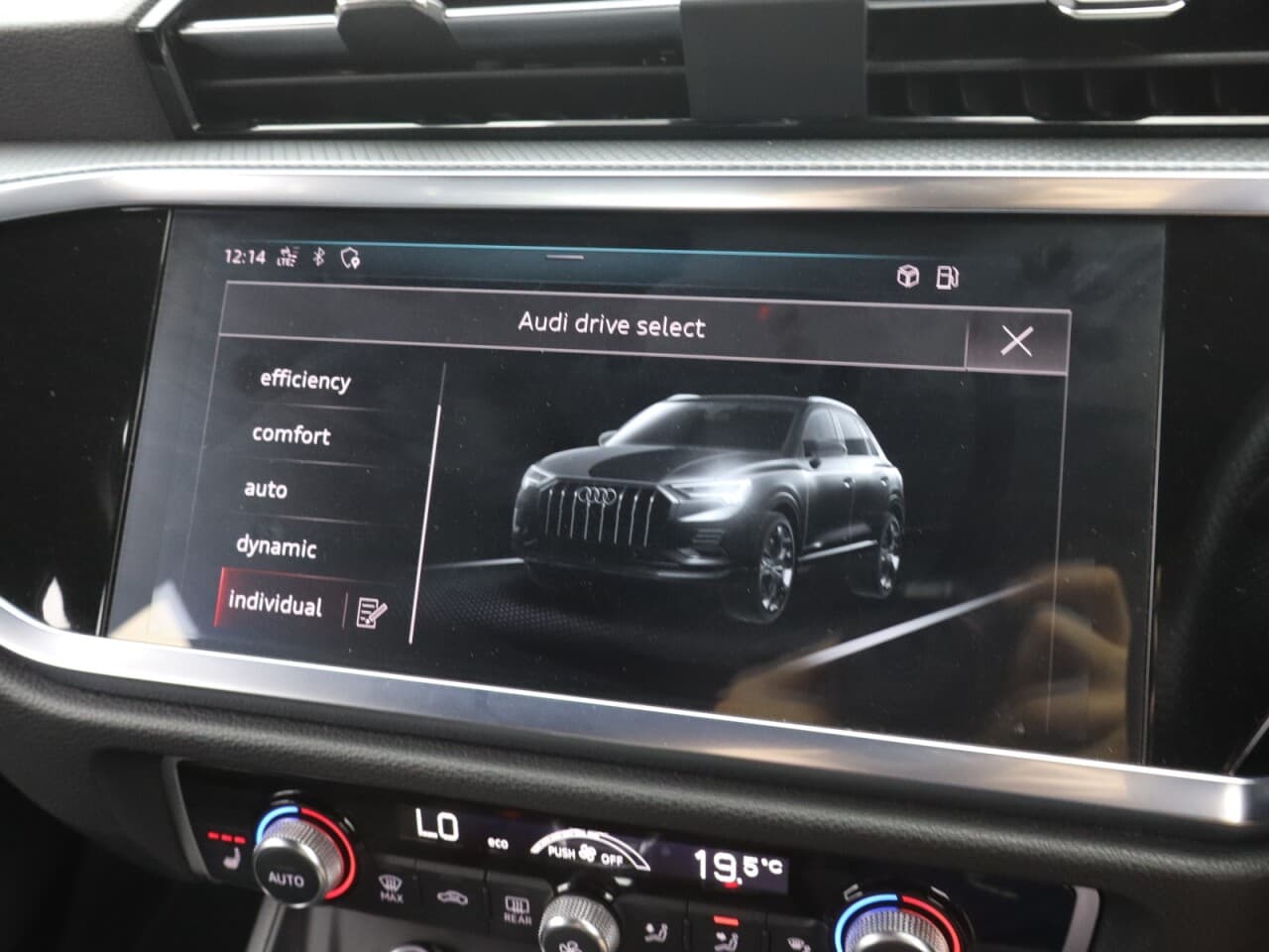Audi Q3 1.5 TFSI CoD 35 S line — image 38