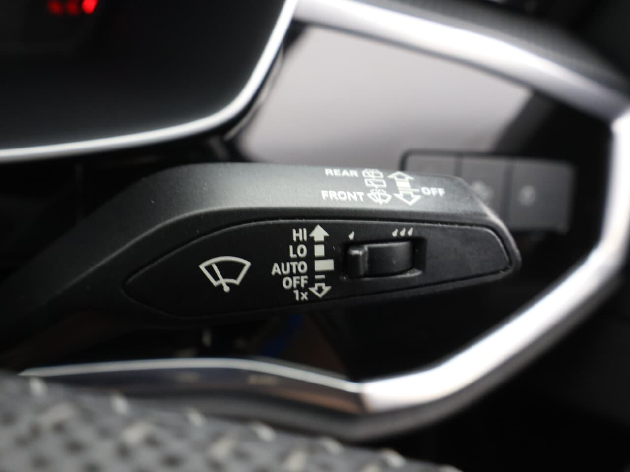 Audi Q3 1.5 TFSI CoD 35 S line — image 44