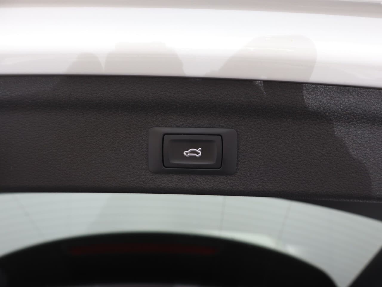 Audi Q3 1.5 TFSI CoD 35 S line — image 50