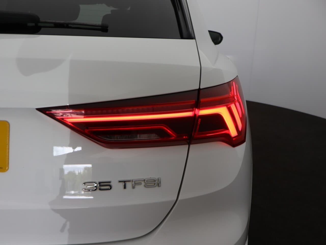 Audi Q3 1.5 TFSI CoD 35 S line — image 64