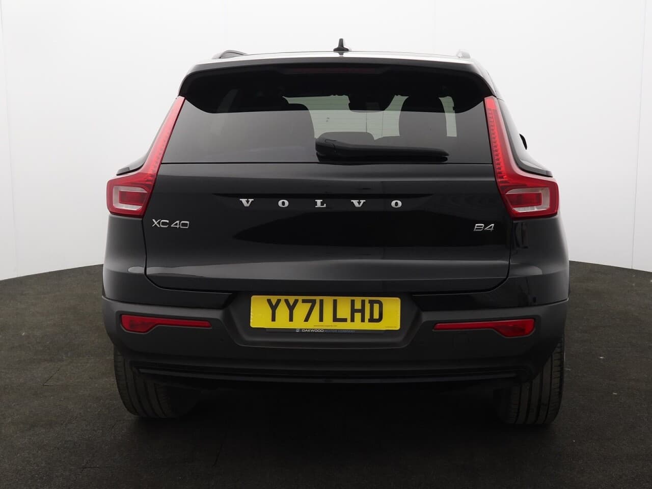 Volvo XC40 2.0 B4 MHEV R-Design — image 9