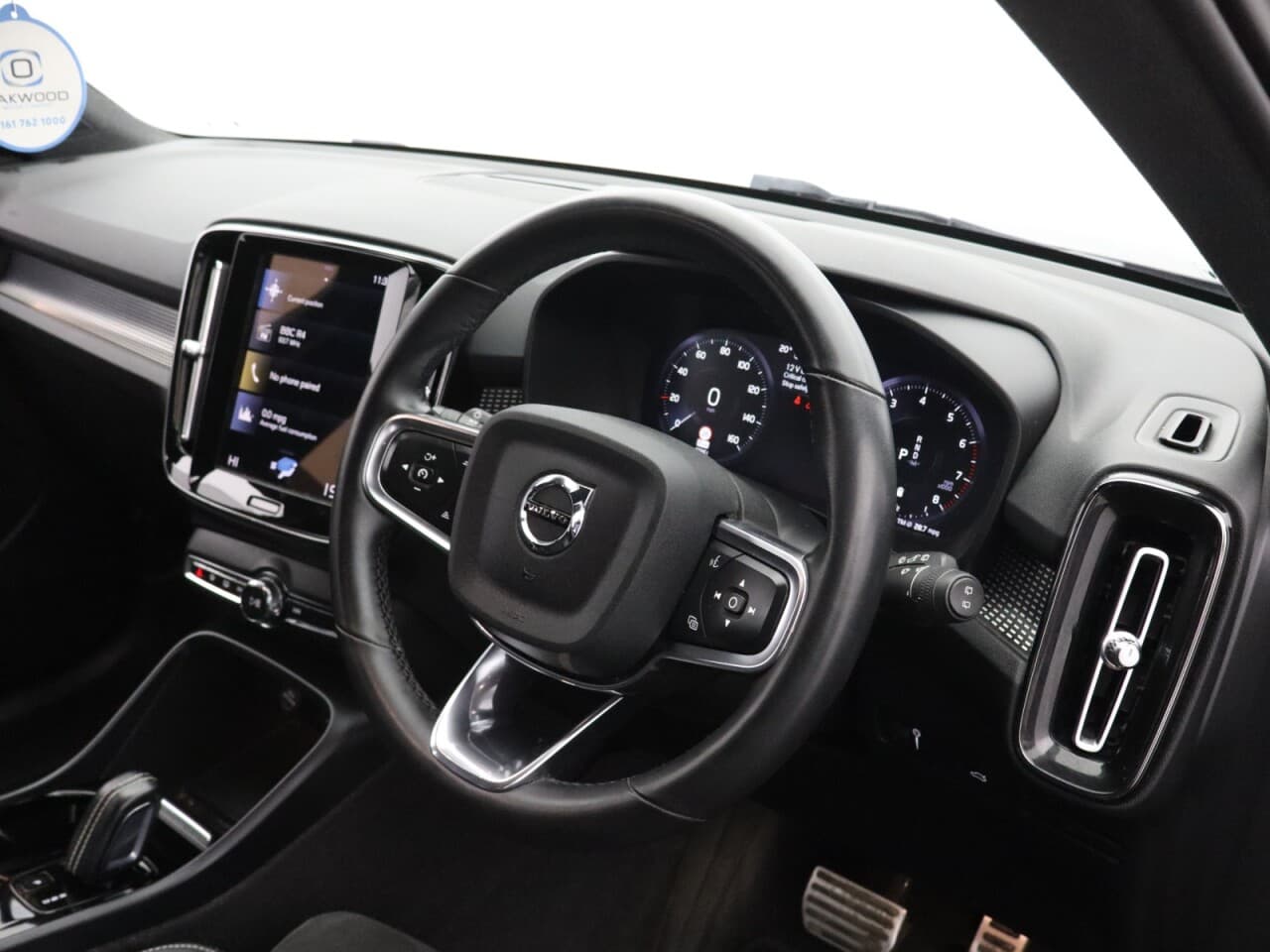 Volvo XC40 2.0 B4 MHEV R-Design — image 14