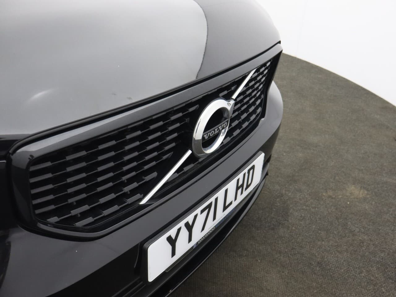 Volvo XC40 2.0 B4 MHEV R-Design — image 56