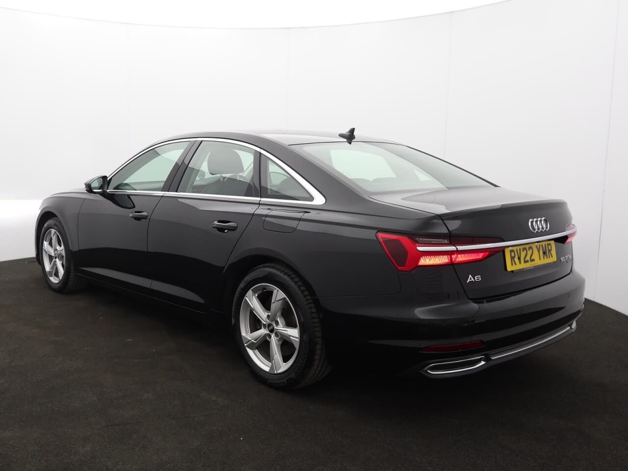 Audi A6 Saloon 2.0 TFSIe 50 Sport — image 8