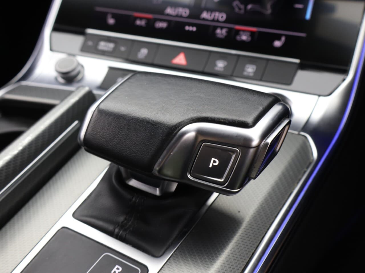 Audi A6 Saloon 2.0 TFSIe 50 Sport — image 23