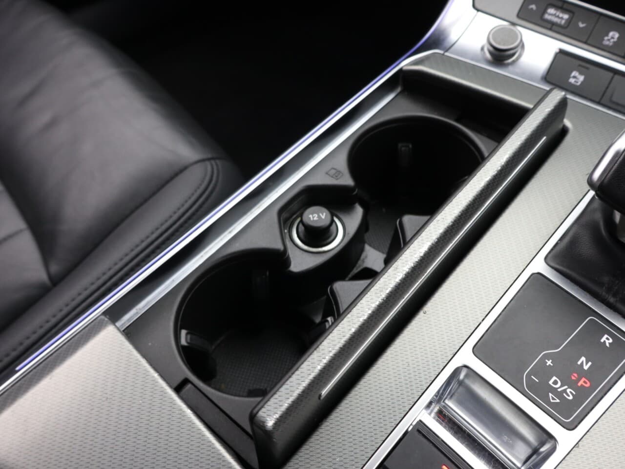 Audi A6 Saloon 2.0 TFSIe 50 Sport — image 26