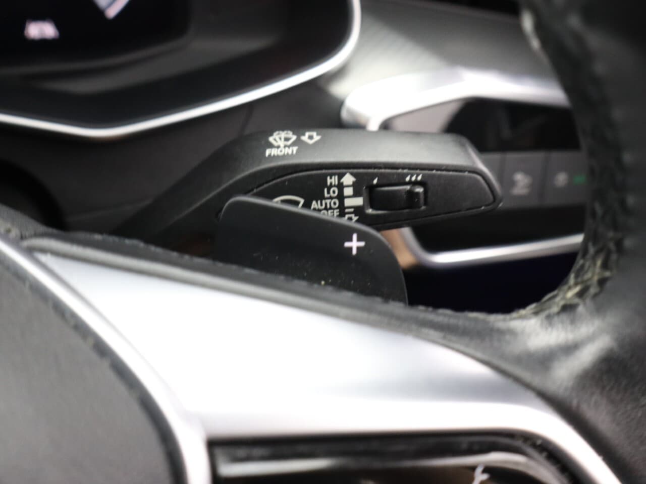 Audi A6 Saloon 2.0 TFSIe 50 Sport — image 37