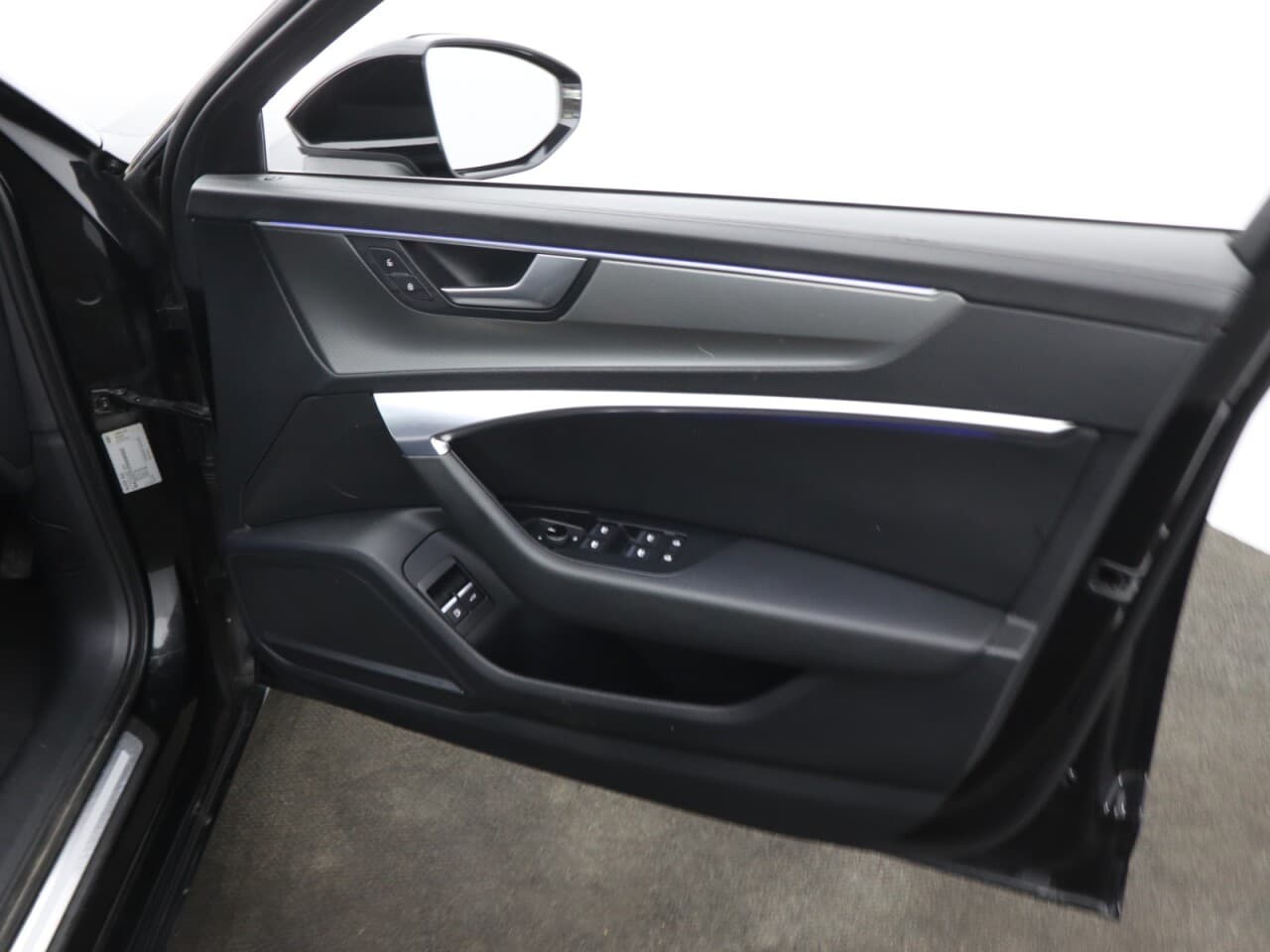 Audi A6 Saloon 2.0 TFSIe 50 Sport — image 43