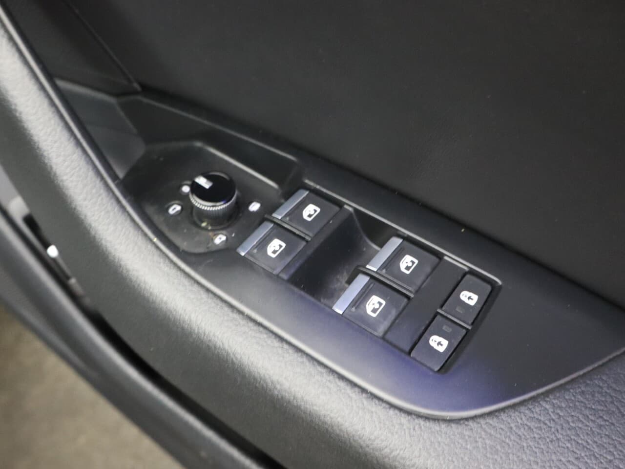 Audi A6 Saloon 2.0 TFSIe 50 Sport — image 44