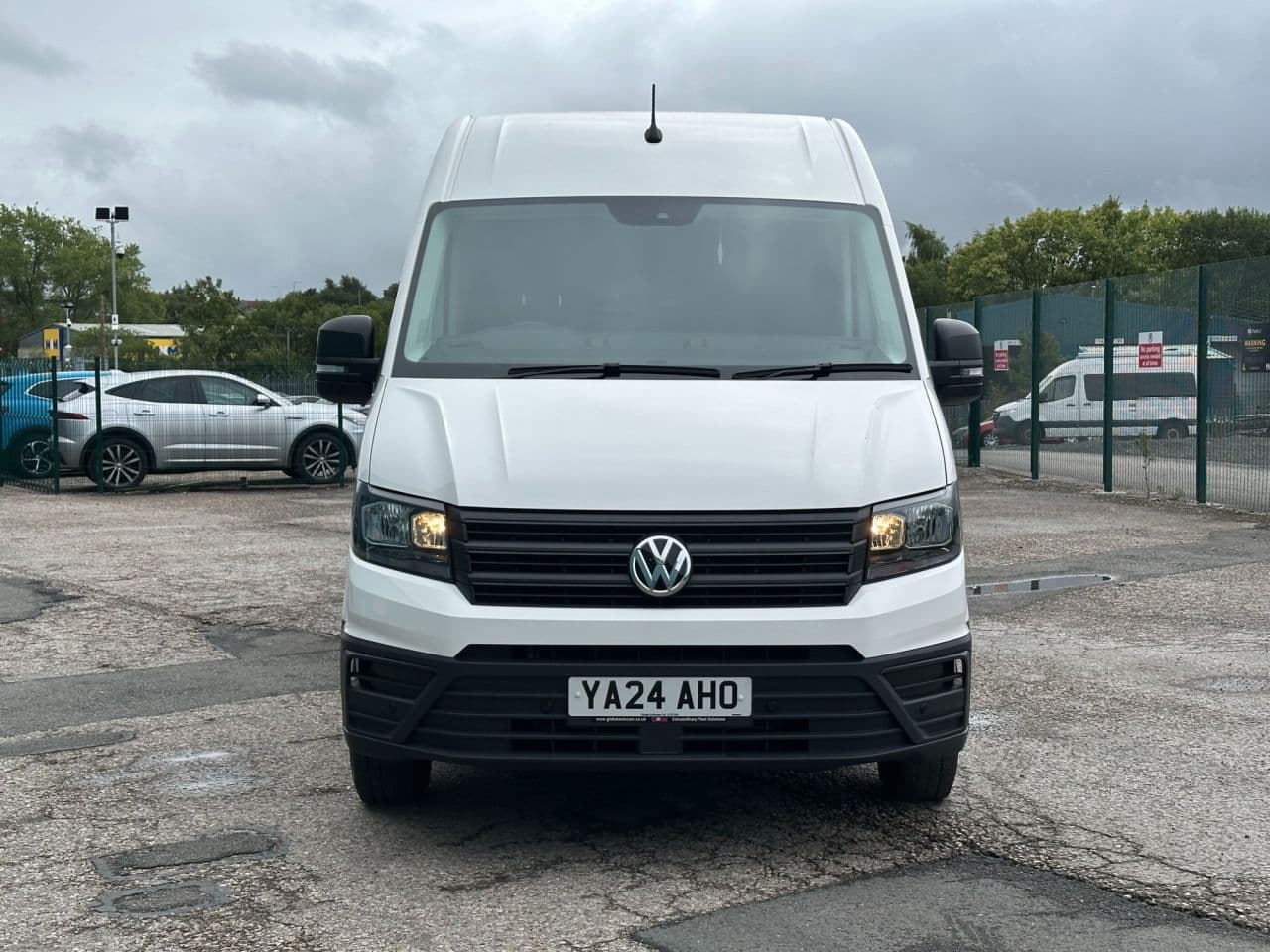 Volkswagen Crafter 2.0 TDI CR35 Commerce Plus — image 11