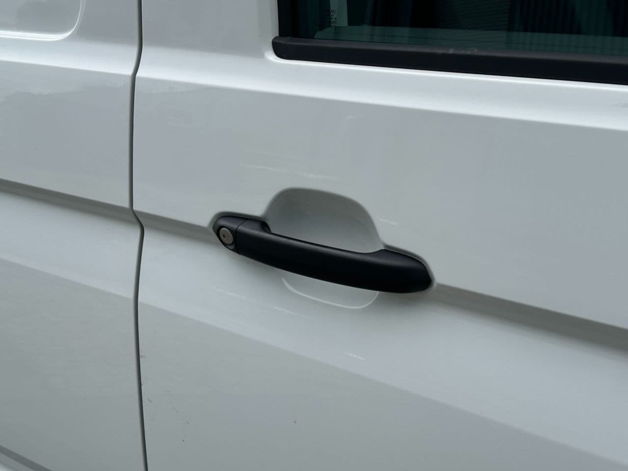 Volkswagen Crafter 2.0 TDI CR35 Commerce Plus — image 18