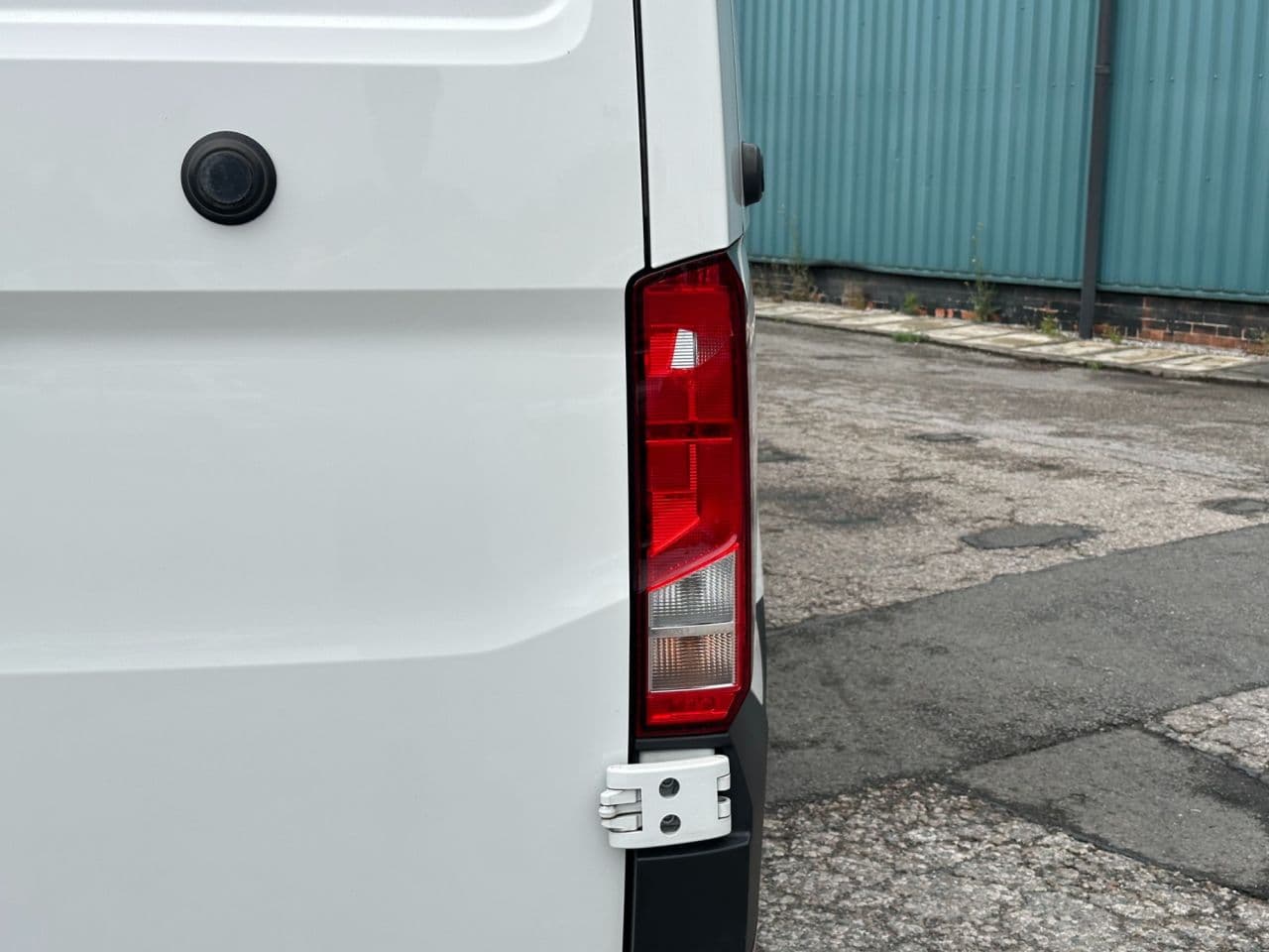 Volkswagen Crafter 2.0 TDI CR35 Commerce Plus — image 19
