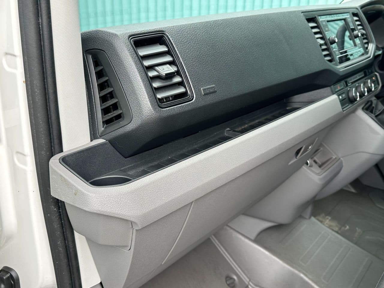 Volkswagen Crafter 2.0 TDI CR35 Commerce Plus — image 35
