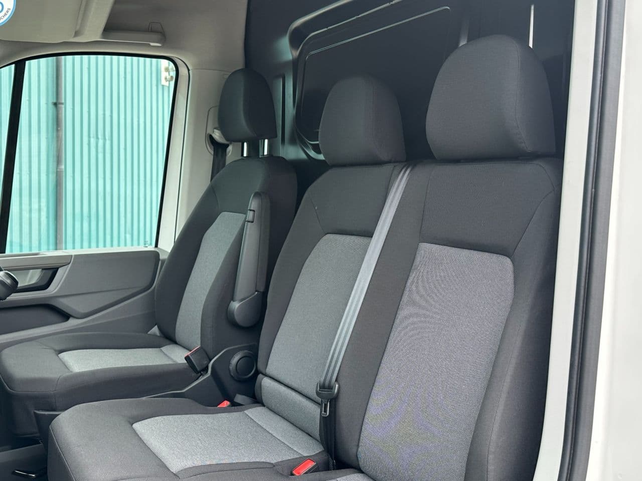 Volkswagen Crafter 2.0 TDI CR35 Commerce Plus — image 34