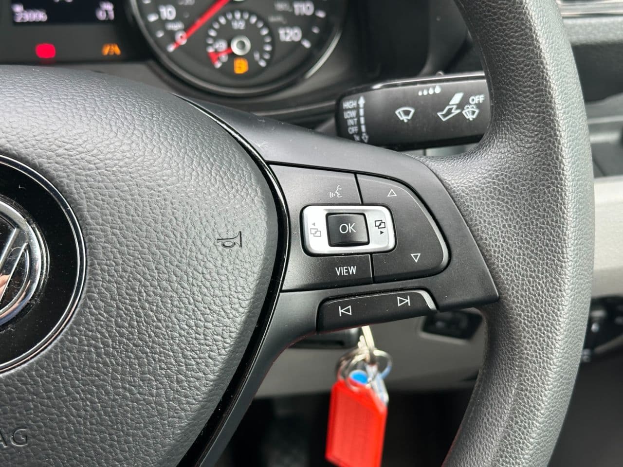 Volkswagen Crafter 2.0 TDI CR35 Commerce Plus — image 33
