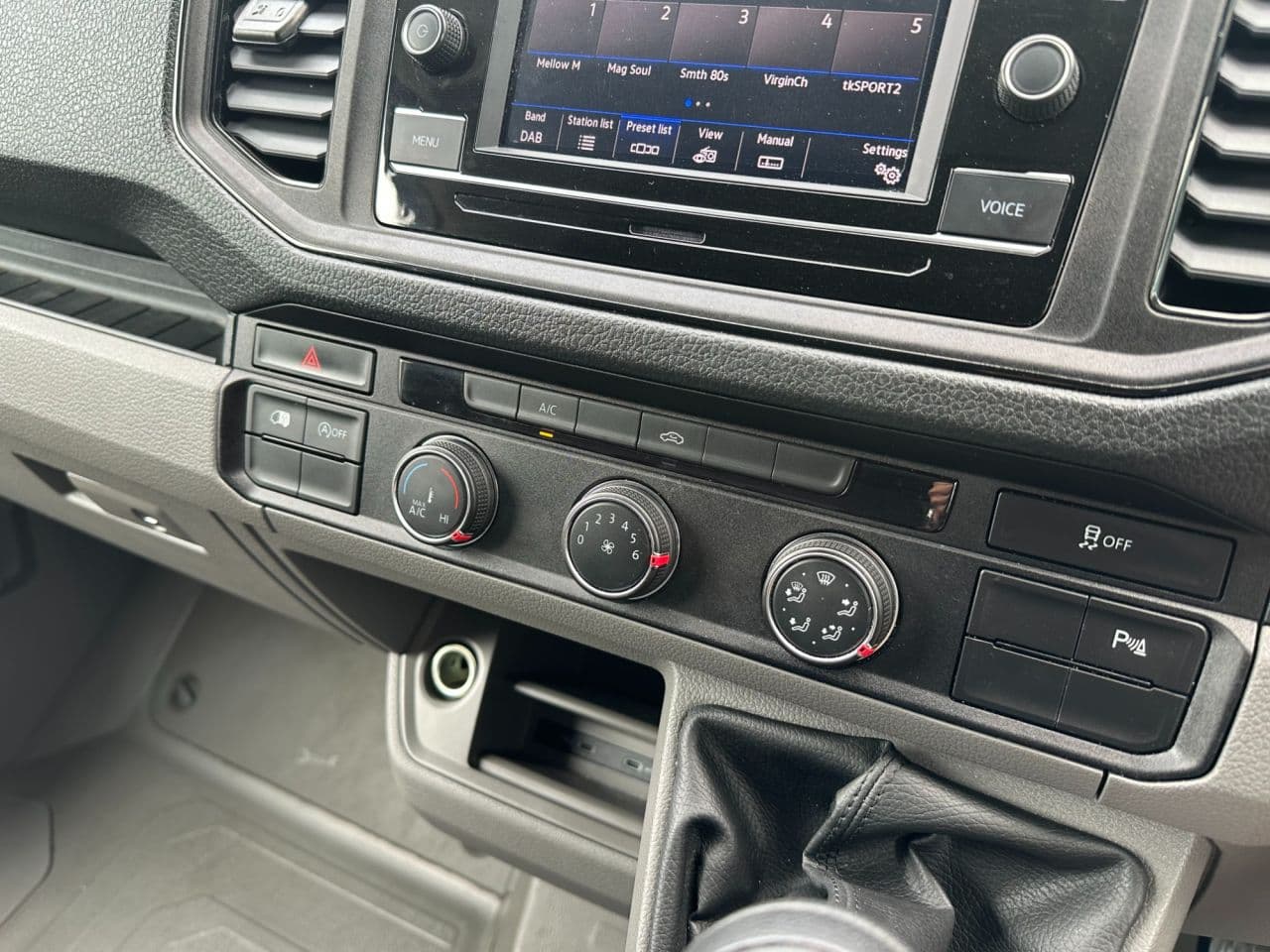 Volkswagen Crafter 2.0 TDI CR35 Commerce Plus — image 43