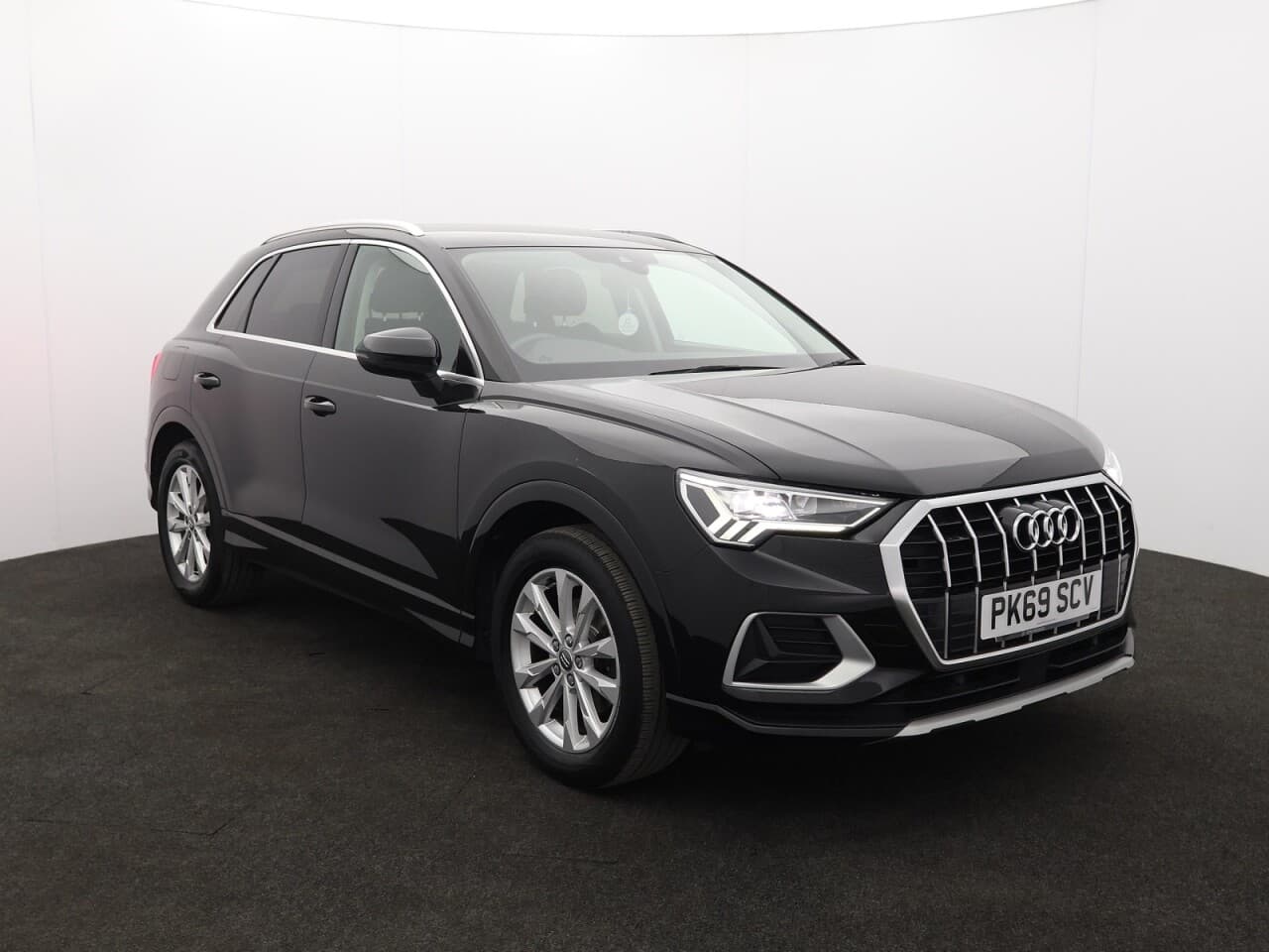 Audi Q3 1.5 TFSI CoD 35 Sport — image 1