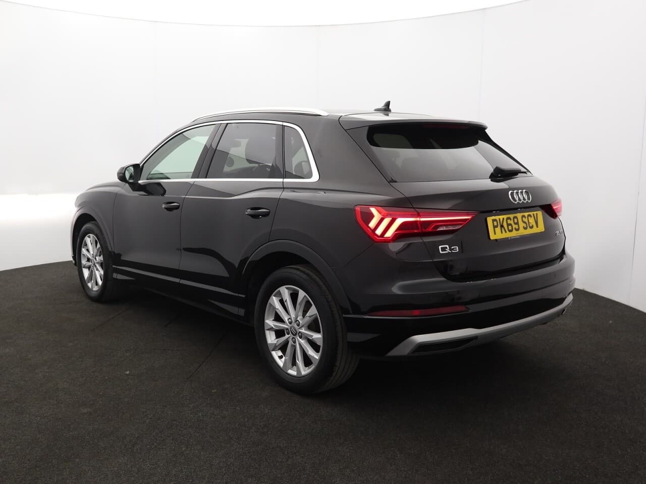 Audi Q3 1.5 TFSI CoD 35 Sport — image 8