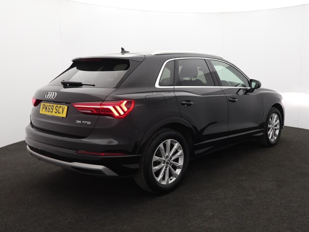 Audi Q3 1.5 TFSI CoD 35 Sport — image 10