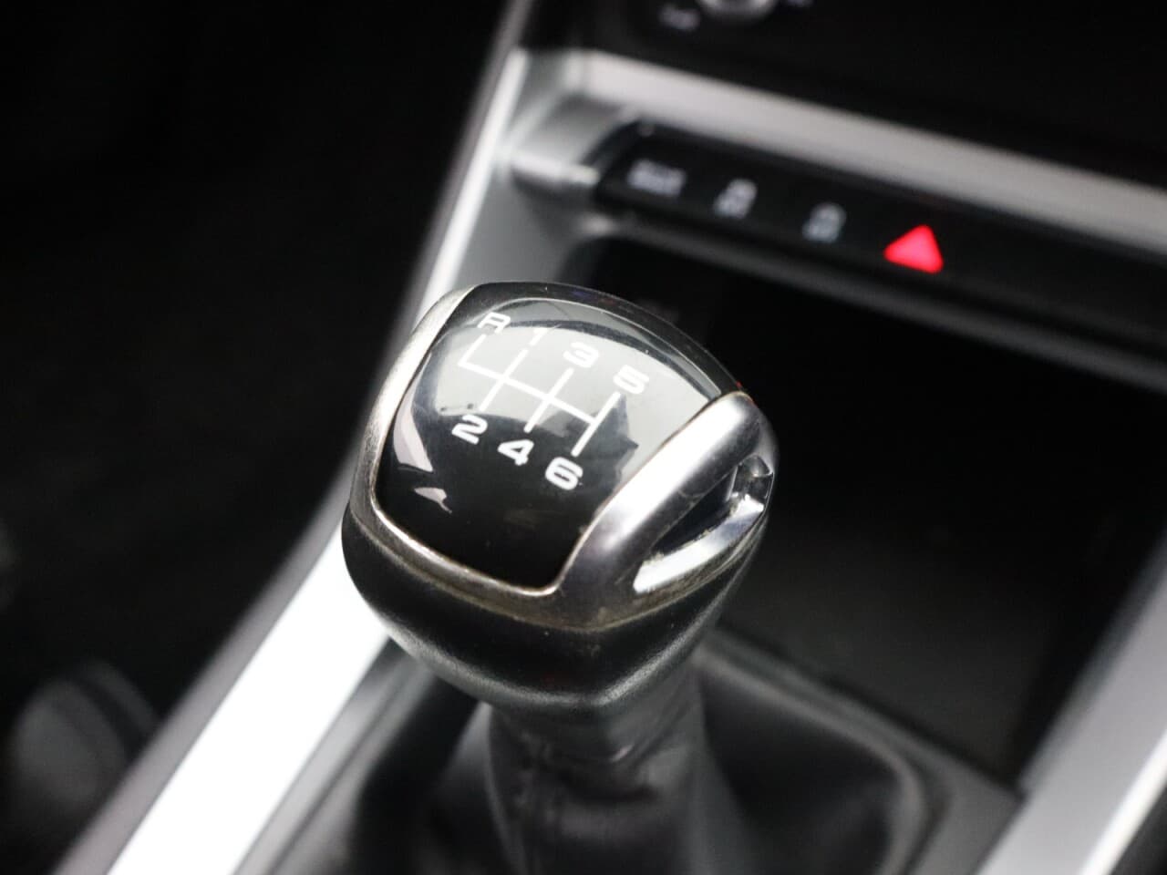 Audi Q3 1.5 TFSI CoD 35 Sport — image 24