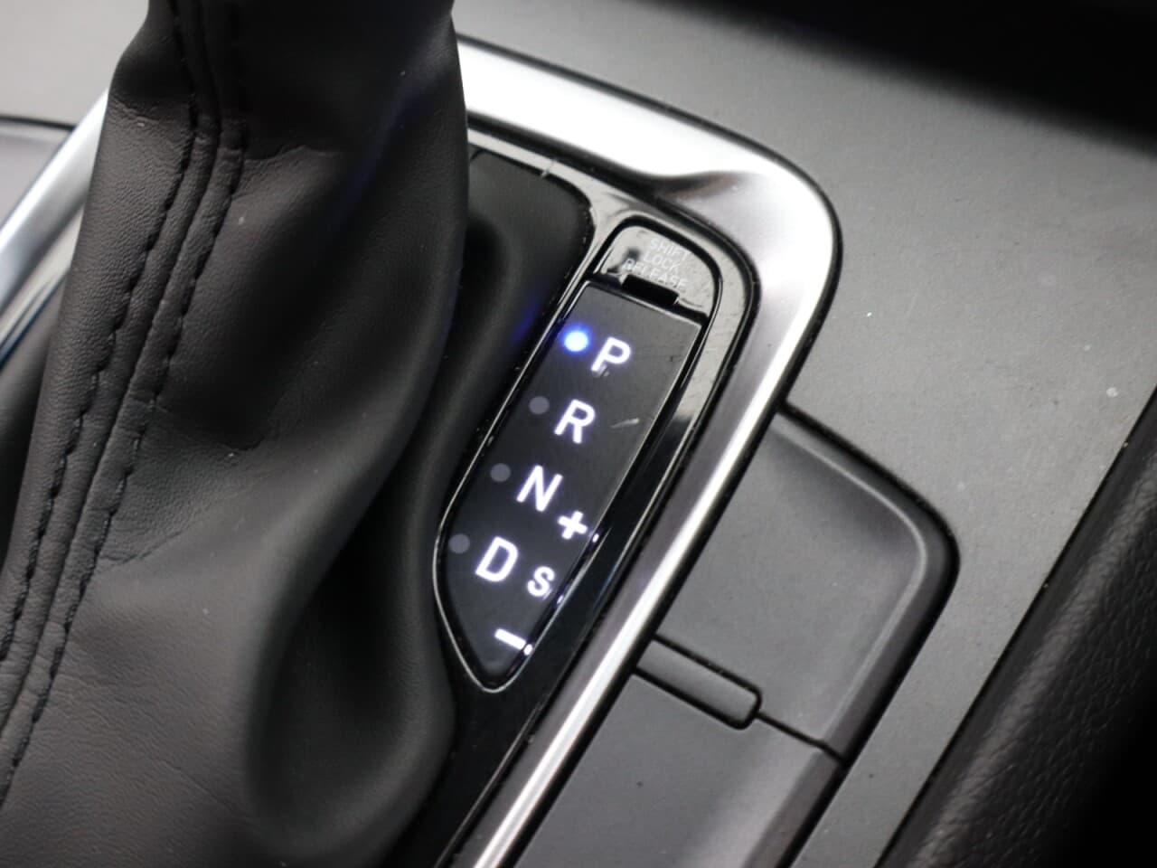 Hyundai Accent 1.6 GDi Hybrid SE Connect — image 21