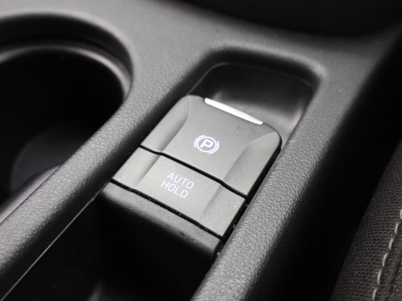 Hyundai Accent 1.6 GDi Hybrid SE Connect — image 24