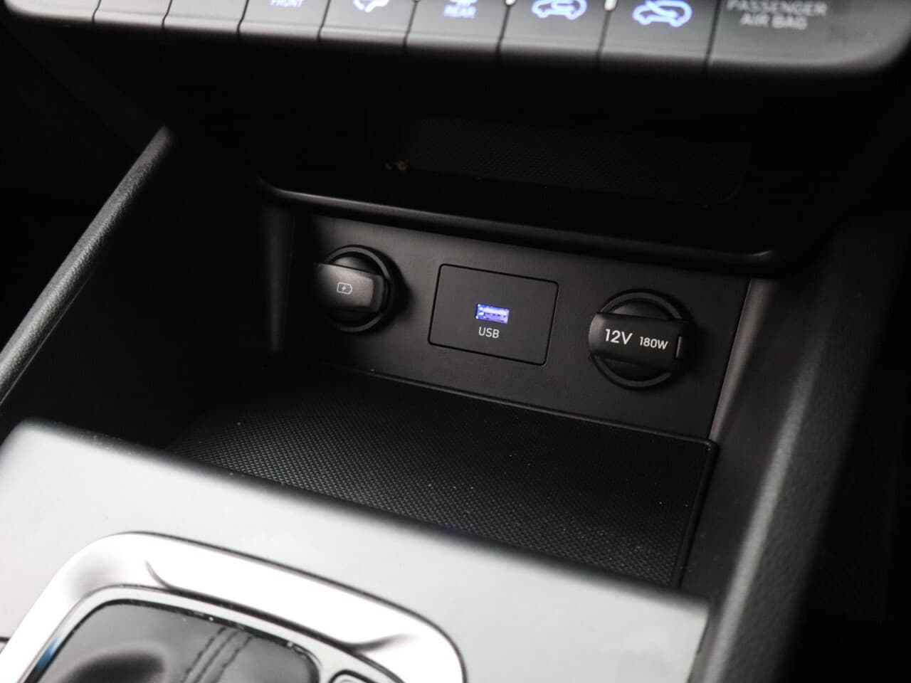 Hyundai Accent 1.6 GDi Hybrid SE Connect — image 25