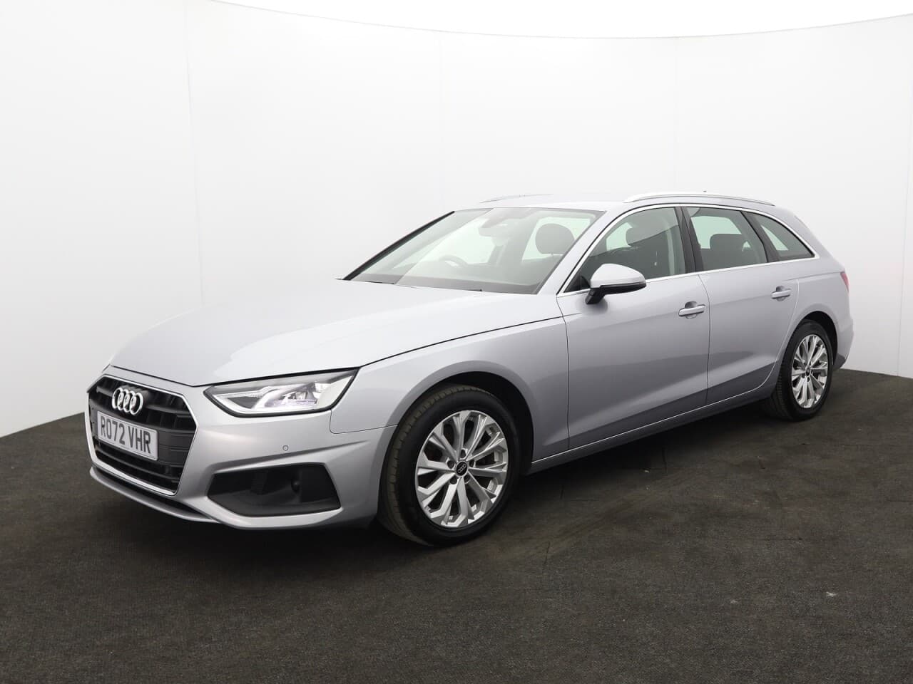 Audi A4 Avant 2.0 TFSI 35 Technik — image 5