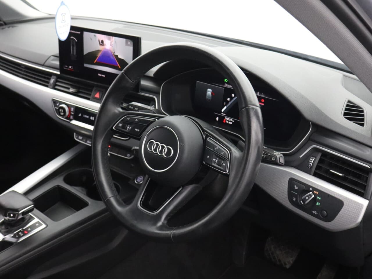 Audi A4 Avant 2.0 TFSI 35 Technik — image 14